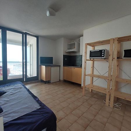 Studio Cabine Vue Mer การ์นง-ปลาจ ภายนอก รูปภาพ